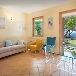 Chalet Blue Panorama With Jacuzzi Torri Del Benaco